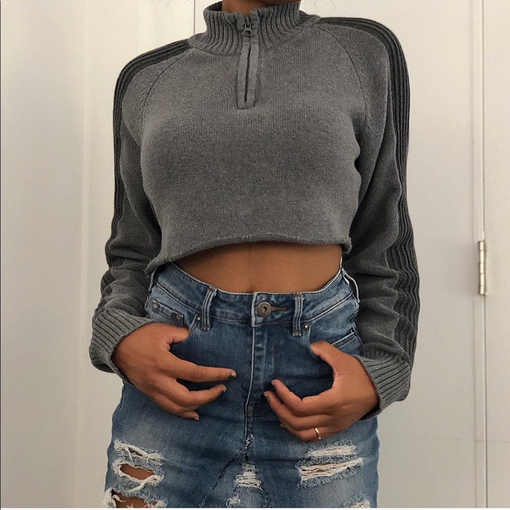 Smokey Gray Cropped Sweater